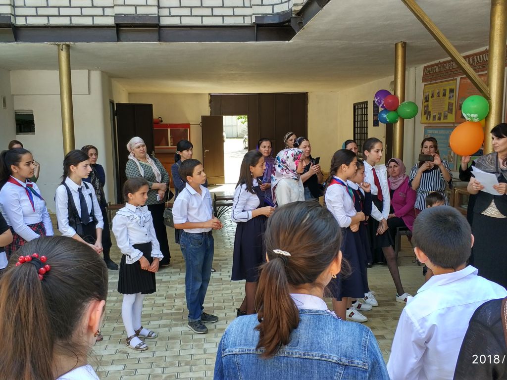 Интеллектуальная игра «Путешествие в мир знаний» прошла в Буйнакском районе