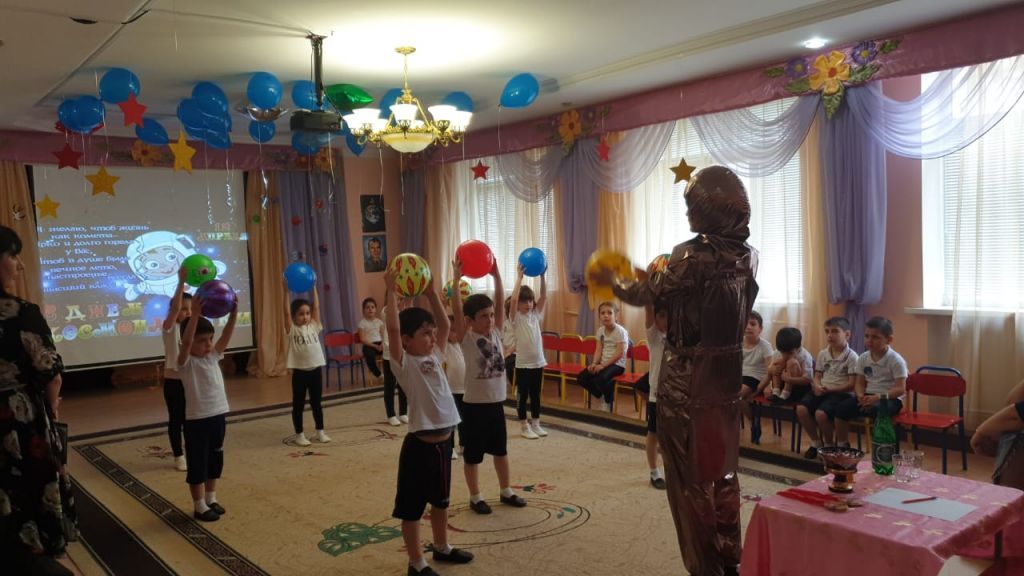 День космонавтики