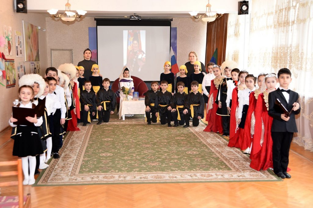 ЛИТЕРАТУРНЫЙ ВЕЧЕР ПАМЯТИ ФАЗУ АЛИЕВОЙ.