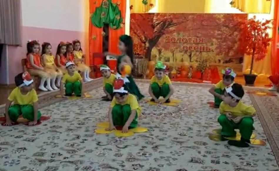 Фото осеннего праздника в средней группе №1