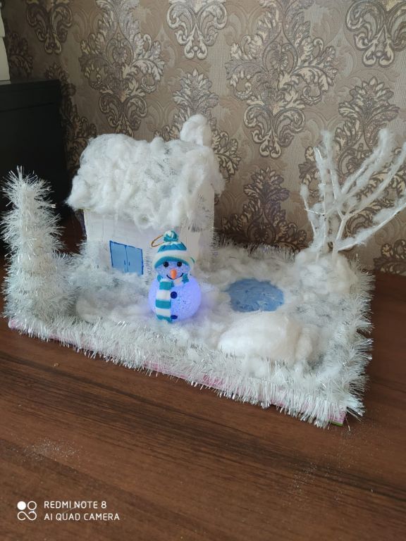 Выставка совместных работ с родителями "Зимушка-зима"