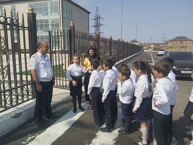 "Открытое мероприятие по ПДД в начальных классах"