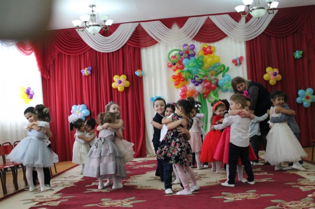 Международный женский день