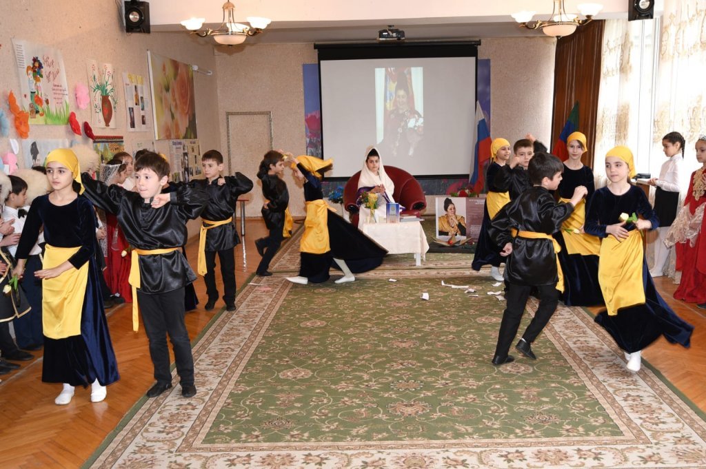 ЛИТЕРАТУРНЫЙ ВЕЧЕР ПАМЯТИ ФАЗУ АЛИЕВОЙ.