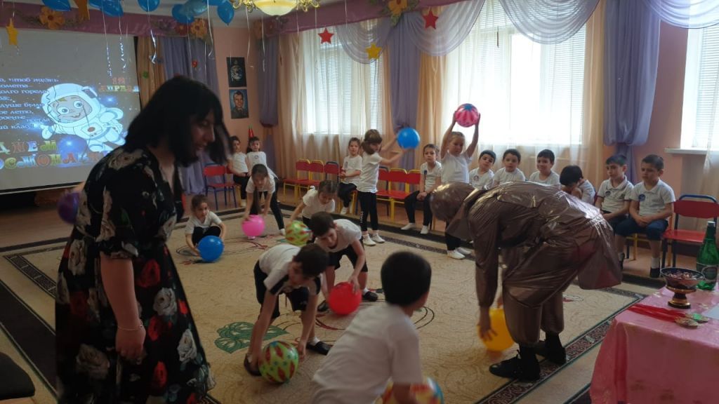 День космонавтики
