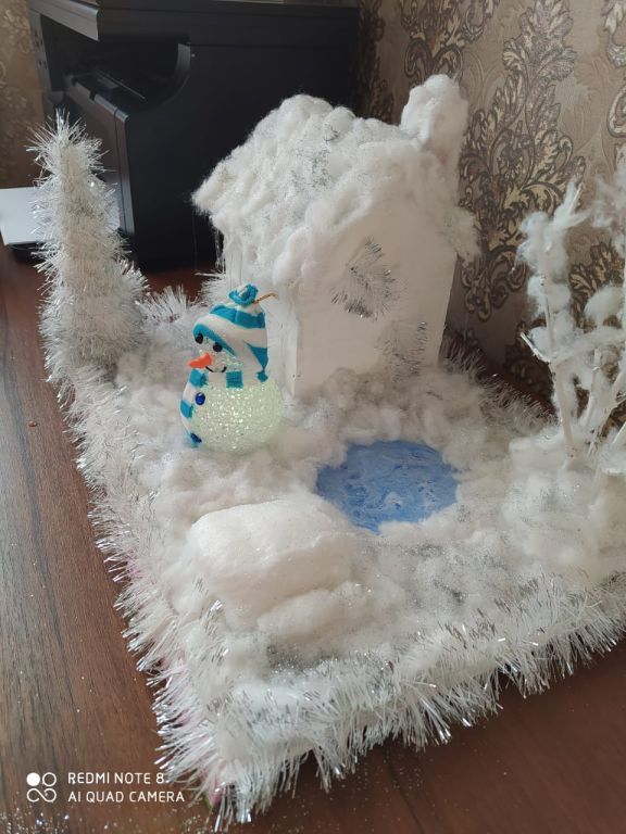 Выставка совместных работ с родителями "Зимушка-зима"