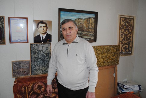 Директор Гусейнов Гамзат Абдулкадырович.