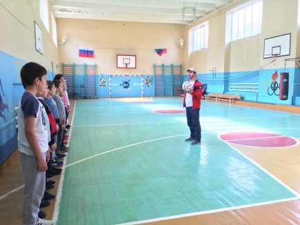 Спорт зал МКОУ СОШ №6