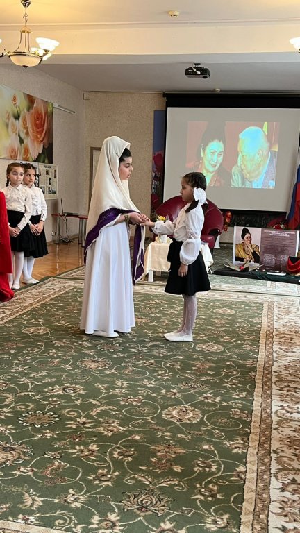 ЛИТЕРАТУРНЫЙ ВЕЧЕР ПАМЯТИ ФАЗУ АЛИЕВОЙ.