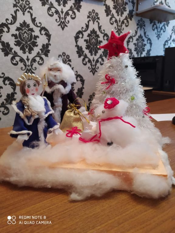 Выставка совместных работ с родителями "Зимушка-зима"