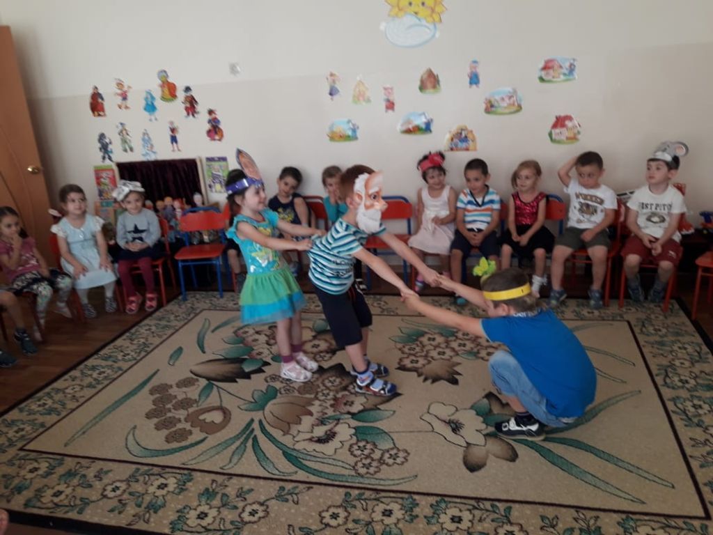 Кружок играем в театр