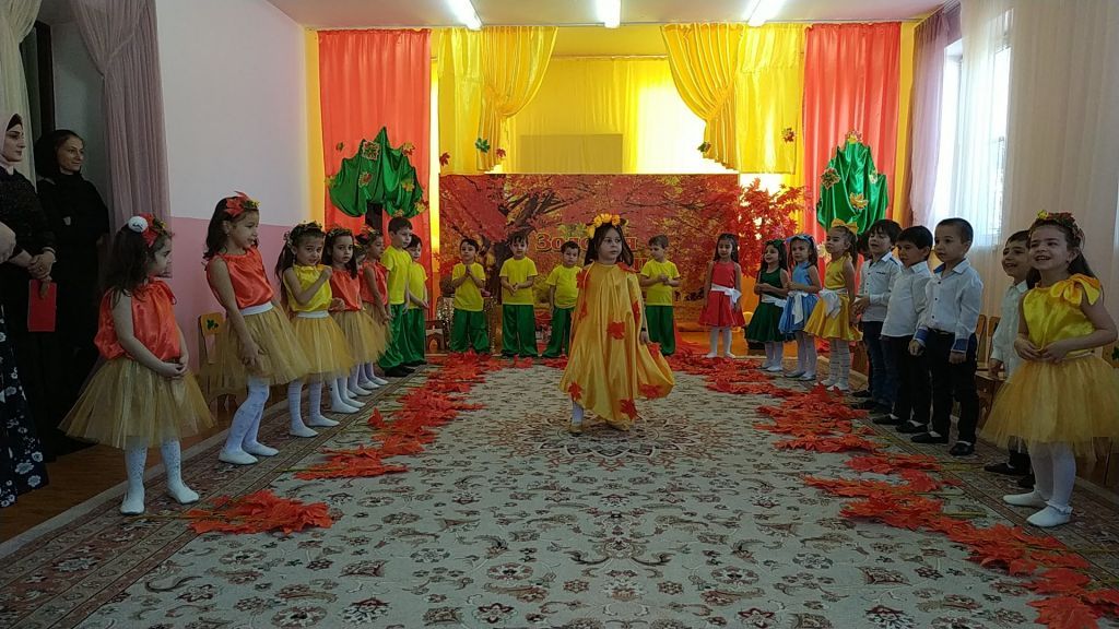 Фото осеннего праздника в средней группе №1