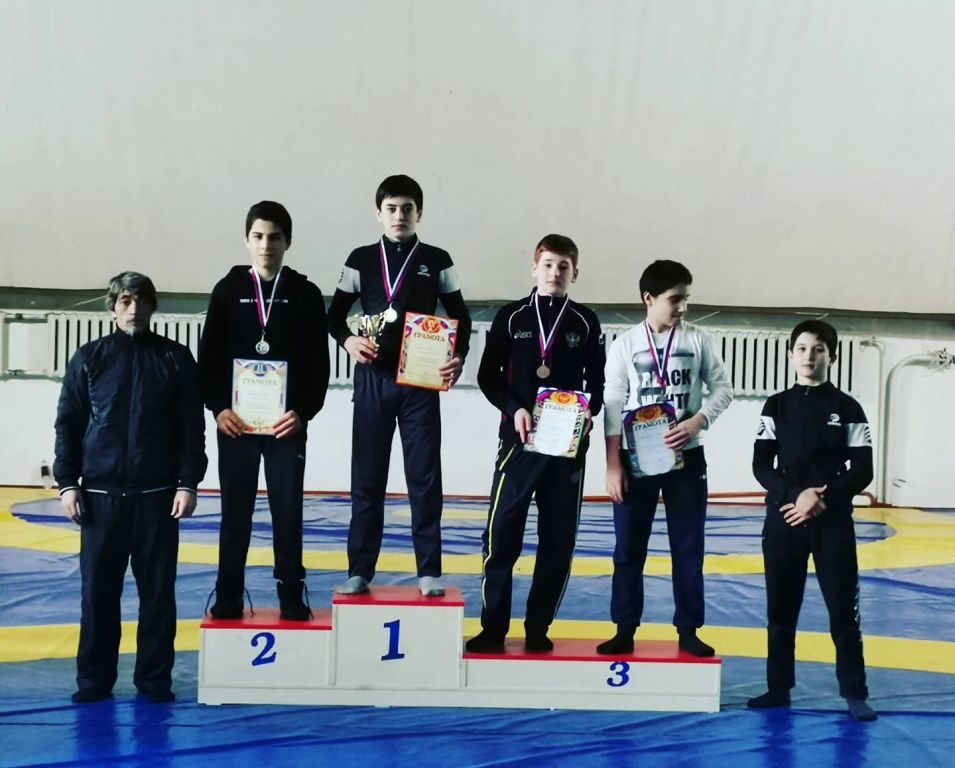 Чемпионы и призеры Первенства СДЮСШ им. В.С. Юмина по вольной борьбе среди учащихся 2006-2007г.р.