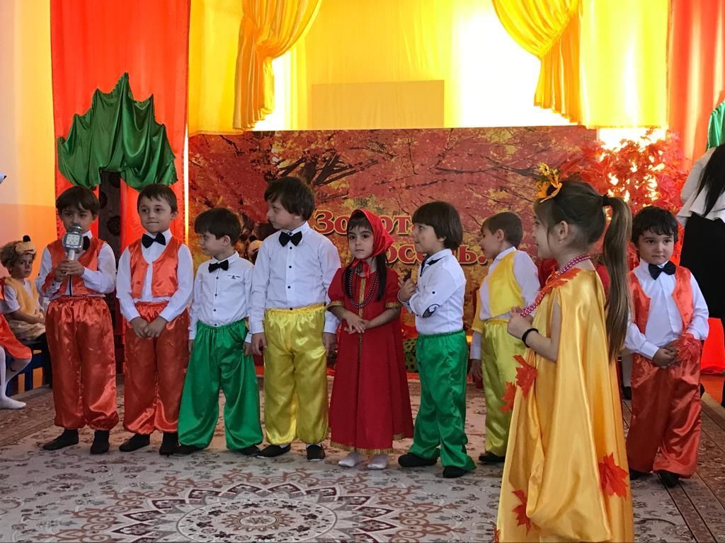 Фото осеннего праздника в средней группе №2