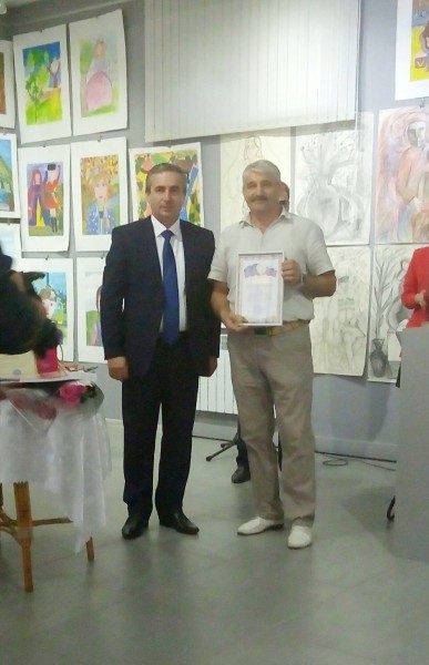 Выставка посвященная 45 летию ДХШ.